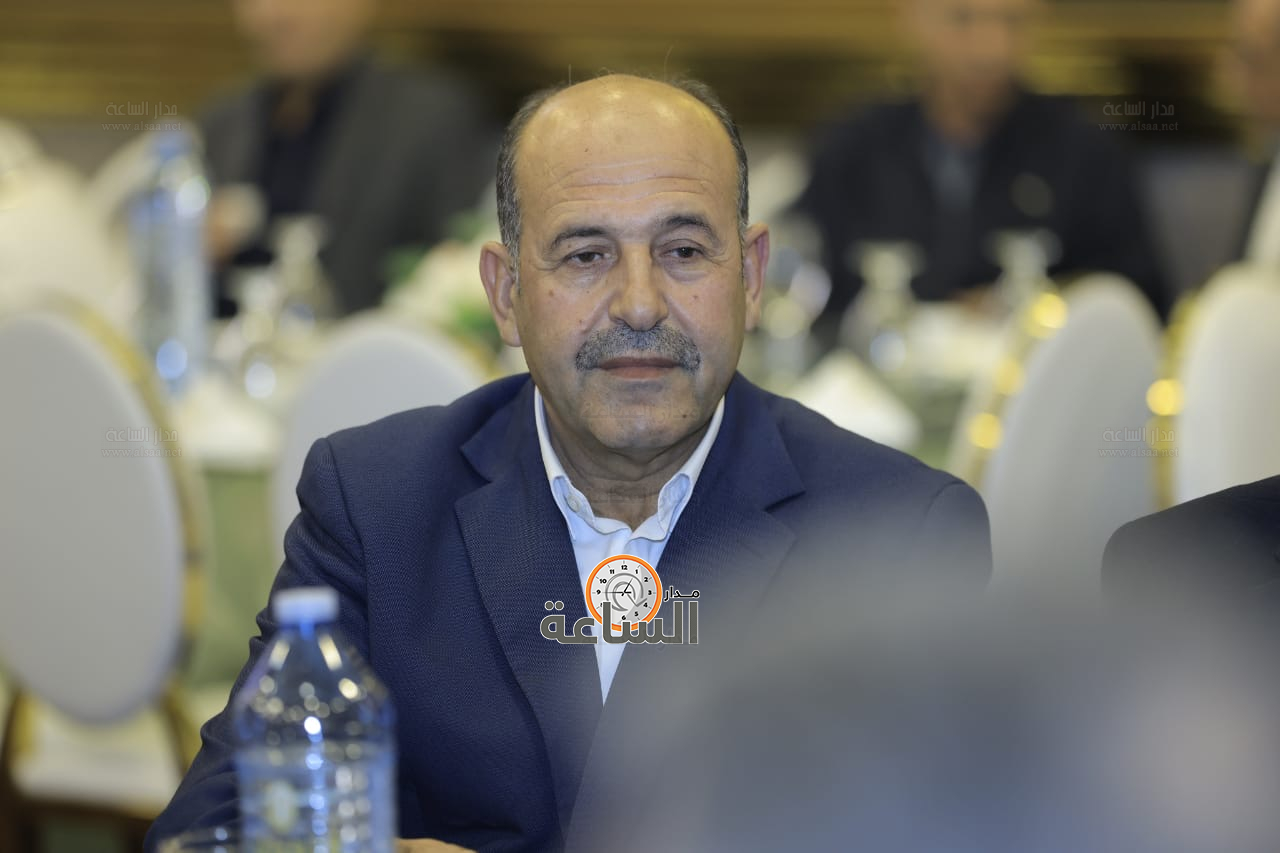 Madar Al-Saa Images 0.3894984478437252