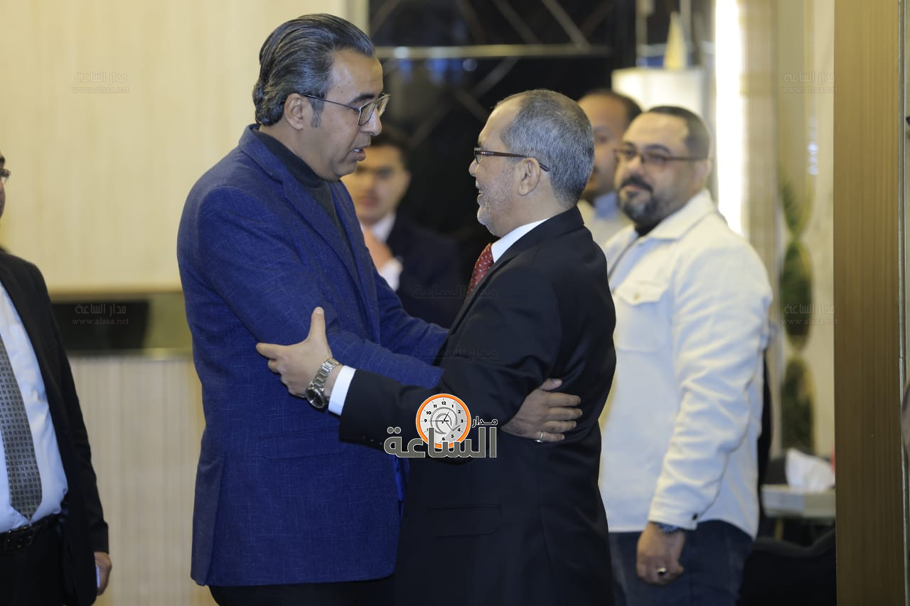 Madar Al-Saa Images 0.4566385524740536