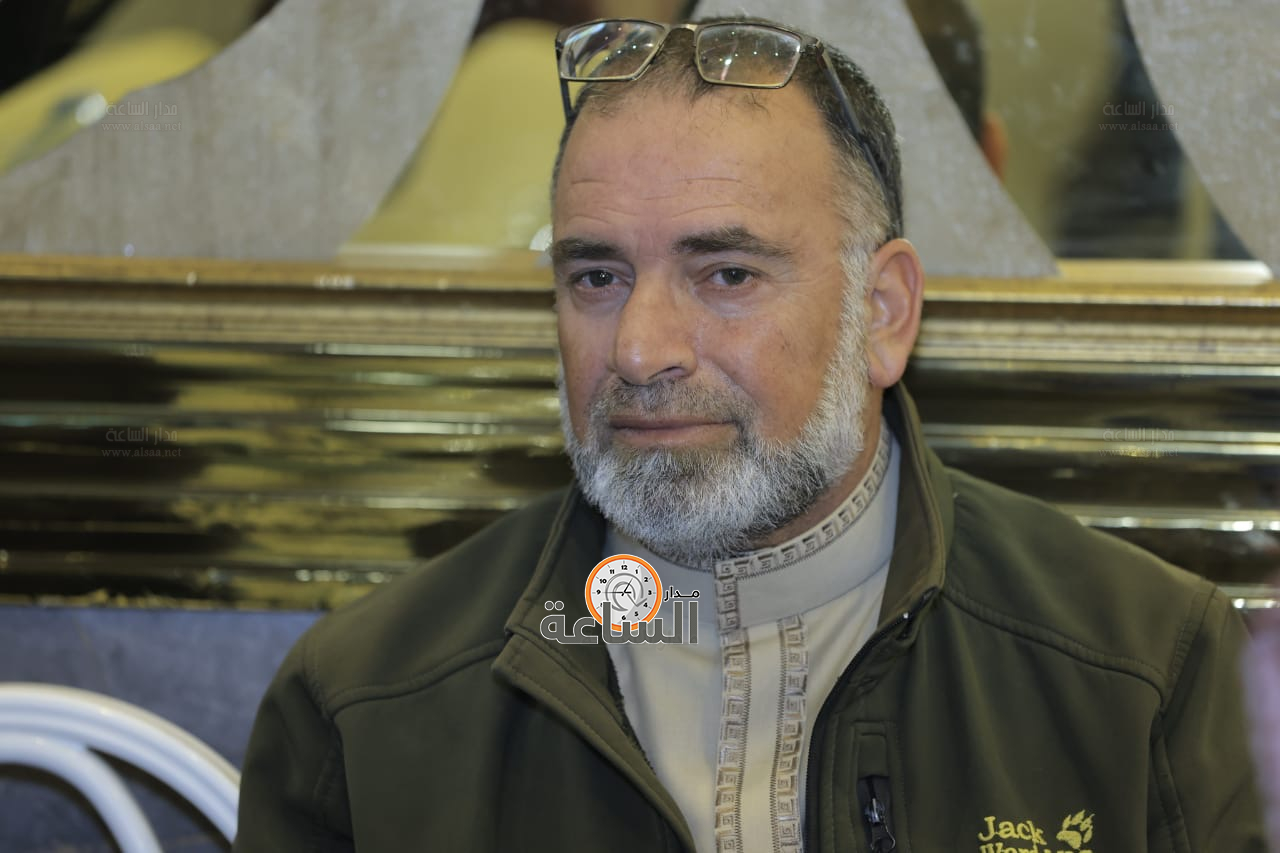 Madar Al-Saa Images 0.39372850449563435