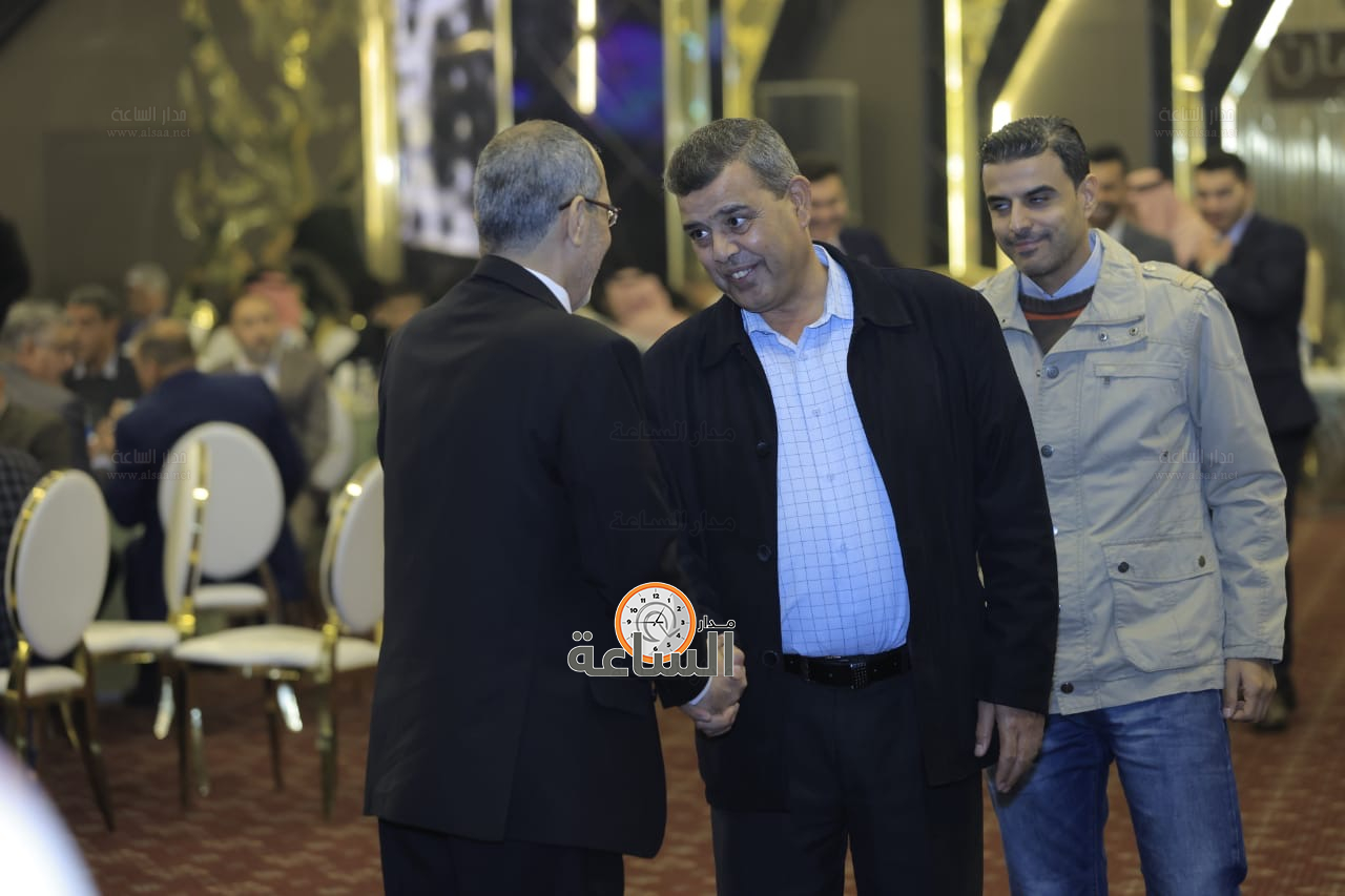 Madar Al-Saa Images 0.8575577047203882