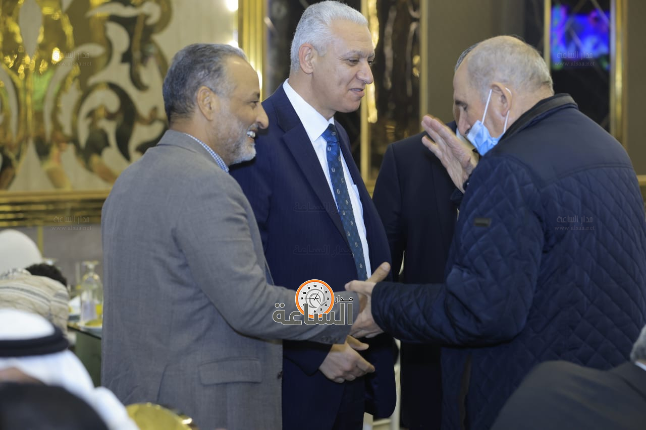 Madar Al-Saa Images 0.8305870661857251