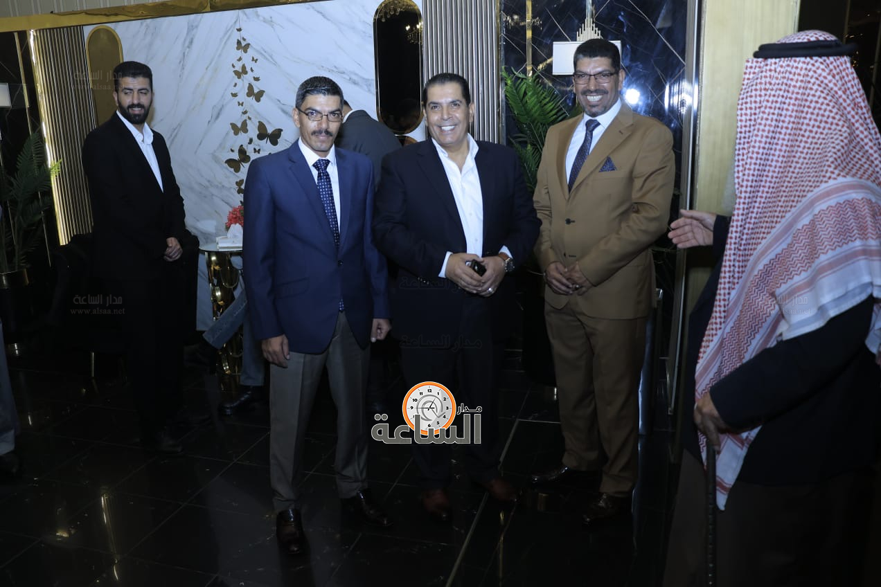 Madar Al-Saa Images 0.7117421916977056