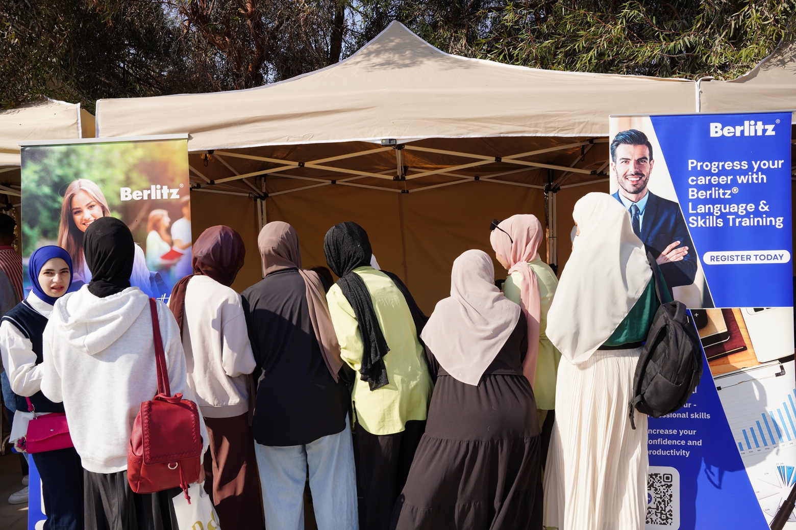 Madar Al-Saa Images 0.037505366684724595