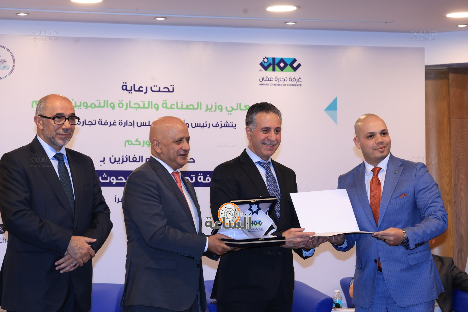 Madar Al-Saa Images 0.9326867684640203