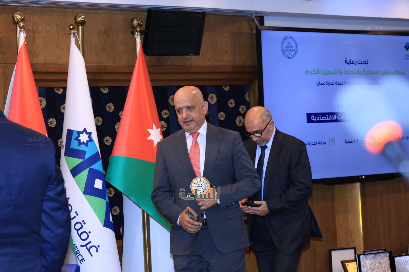 Madar Al-Saa Images 0.19527657436404833