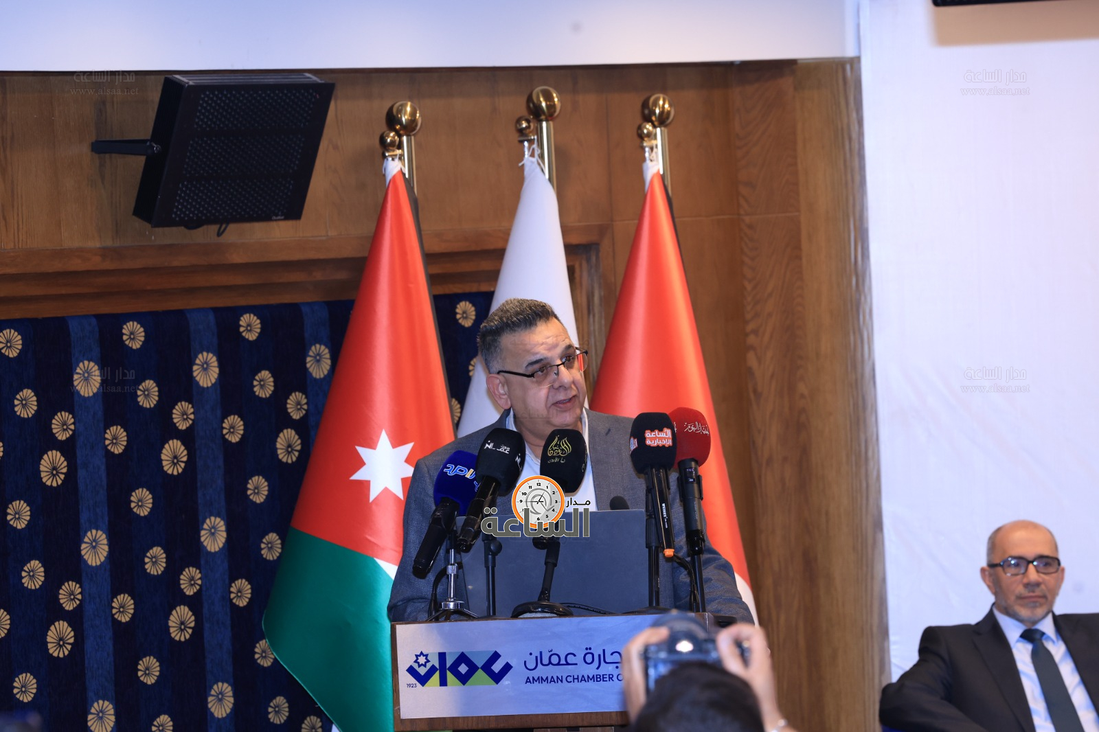 Madar Al-Saa Images 0.9361689426323896