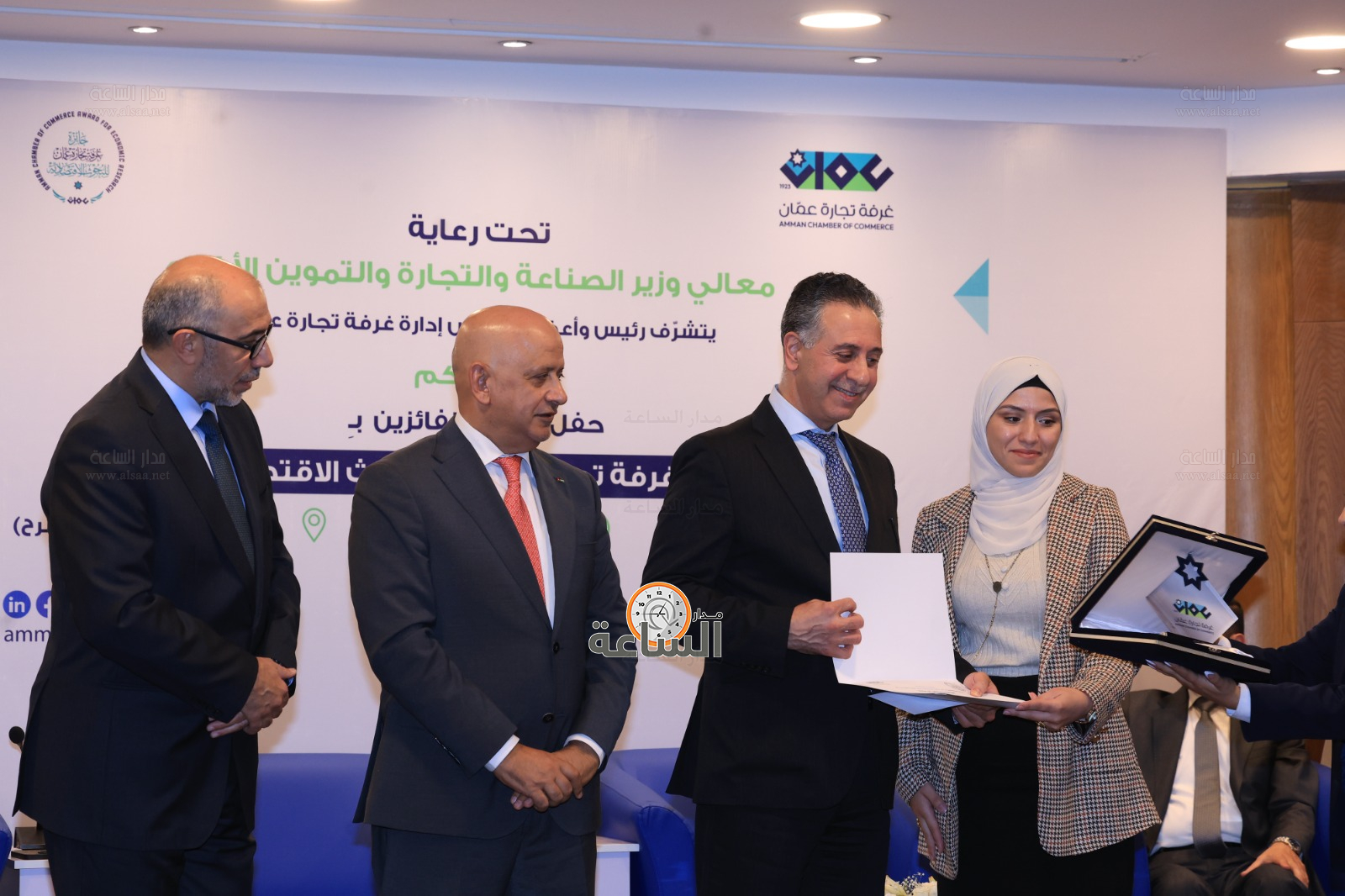 Madar Al-Saa Images 0.05605167766578323