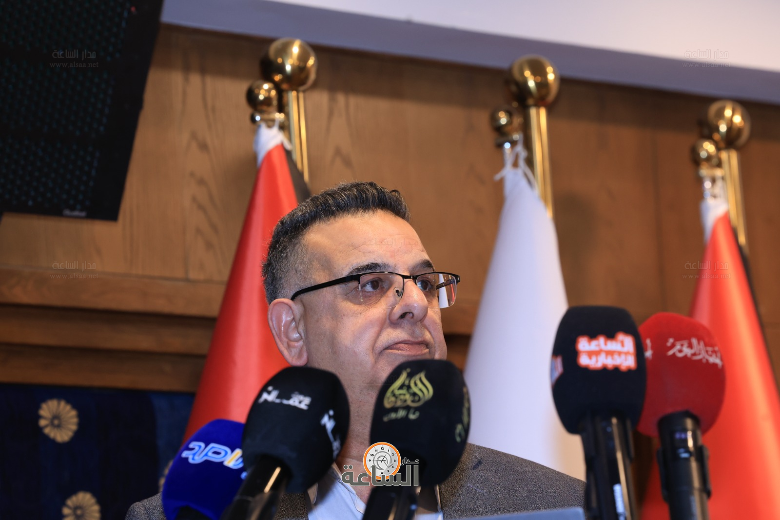 Madar Al-Saa Images 0.8970605408383935