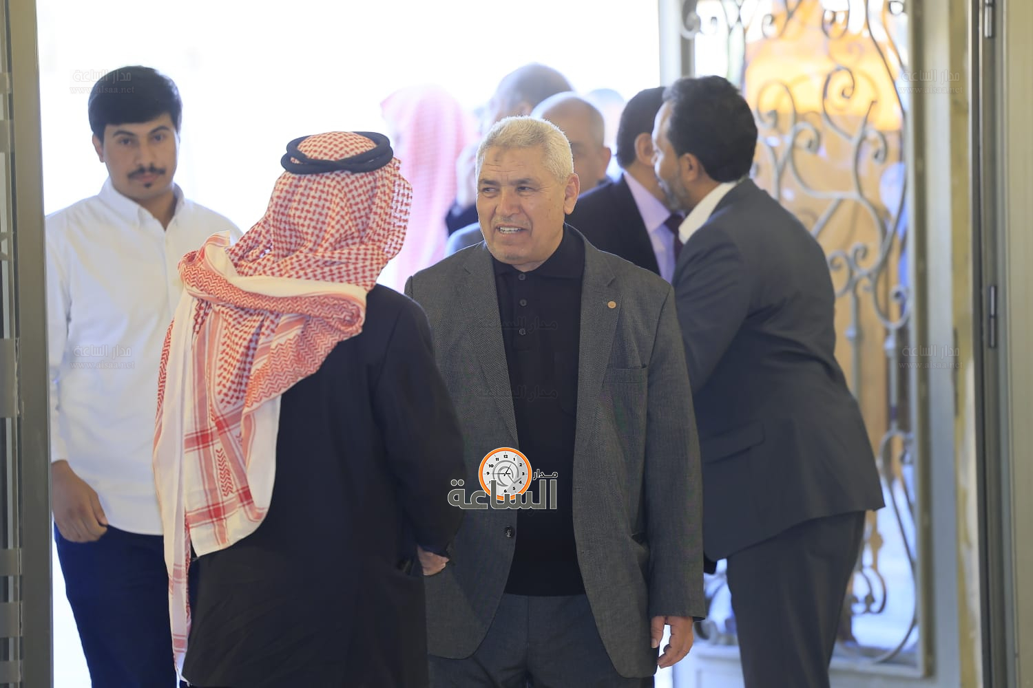 Madar Al-Saa Images 0.9229626115674443