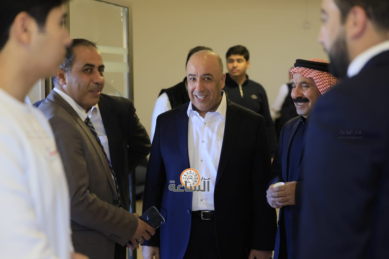 Madar Al-Saa Images 0.44802988910645825