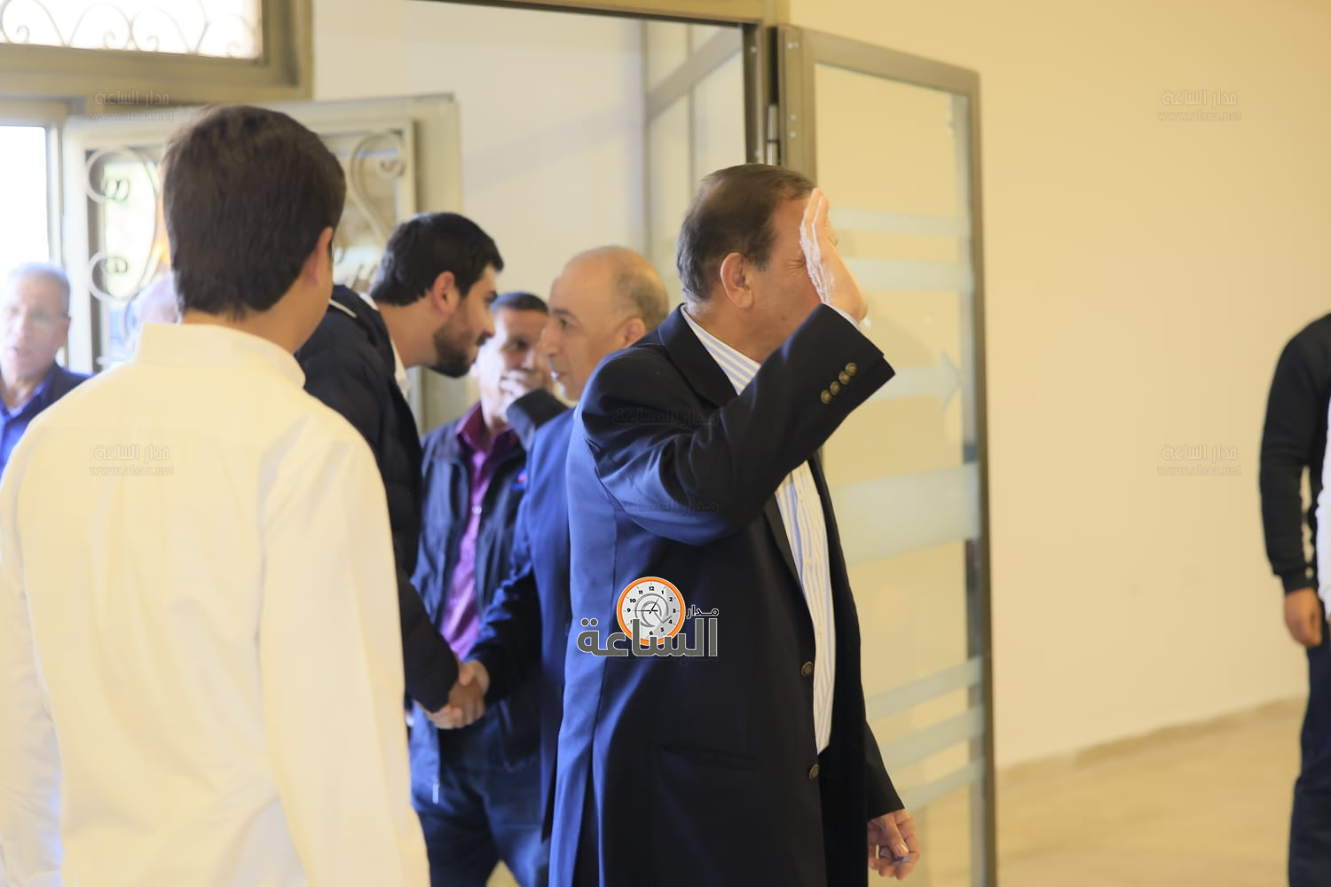 Madar Al-Saa Images 0.04257723930198387