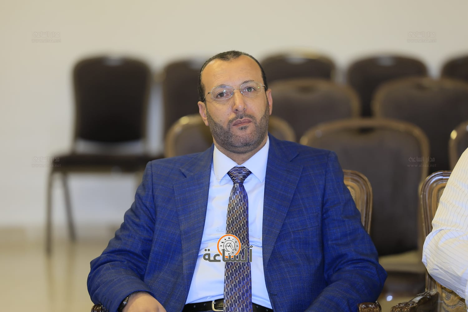 Madar Al-Saa Images 0.9868355340190295