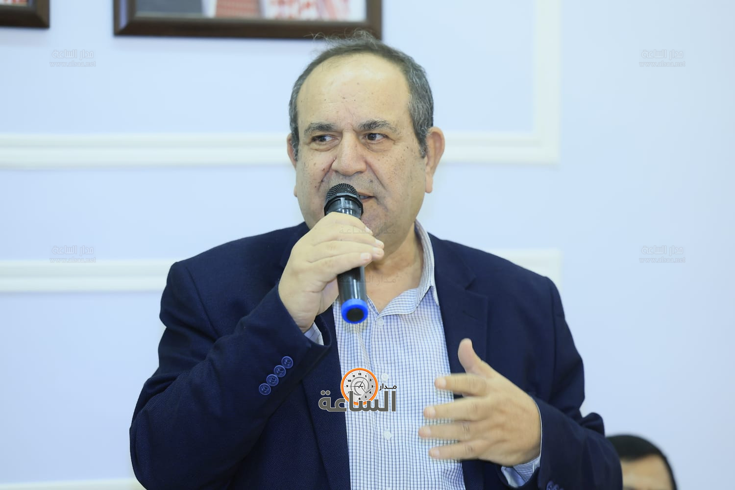 Madar Al-Saa Images 0.1648833153799535