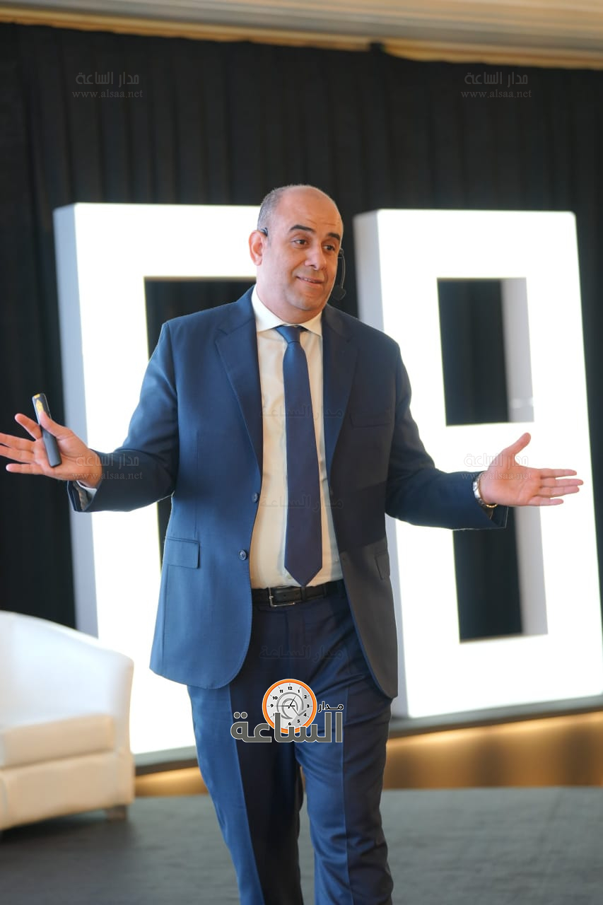 Madar Al-Saa Images 0.3802236829461886