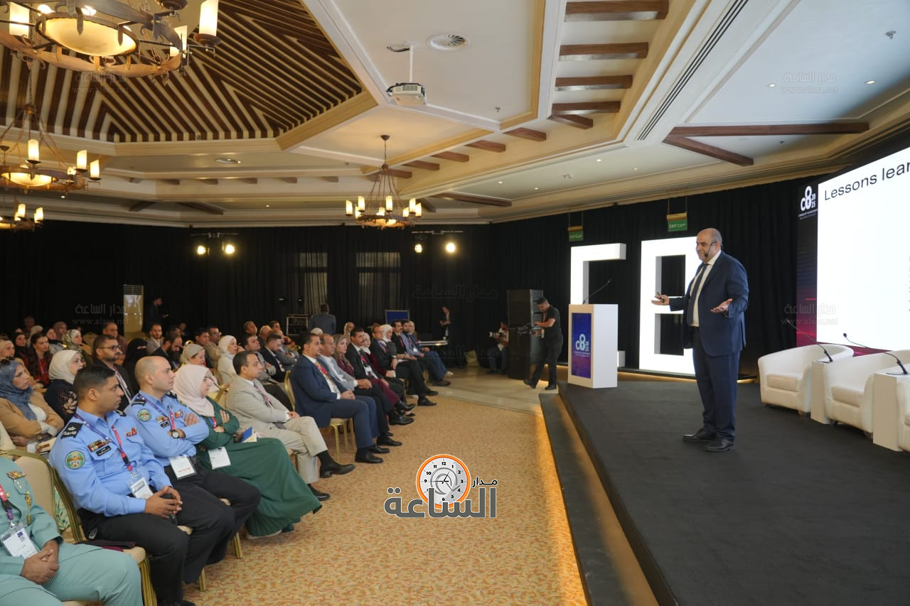 Madar Al-Saa Images 0.5514511224854363