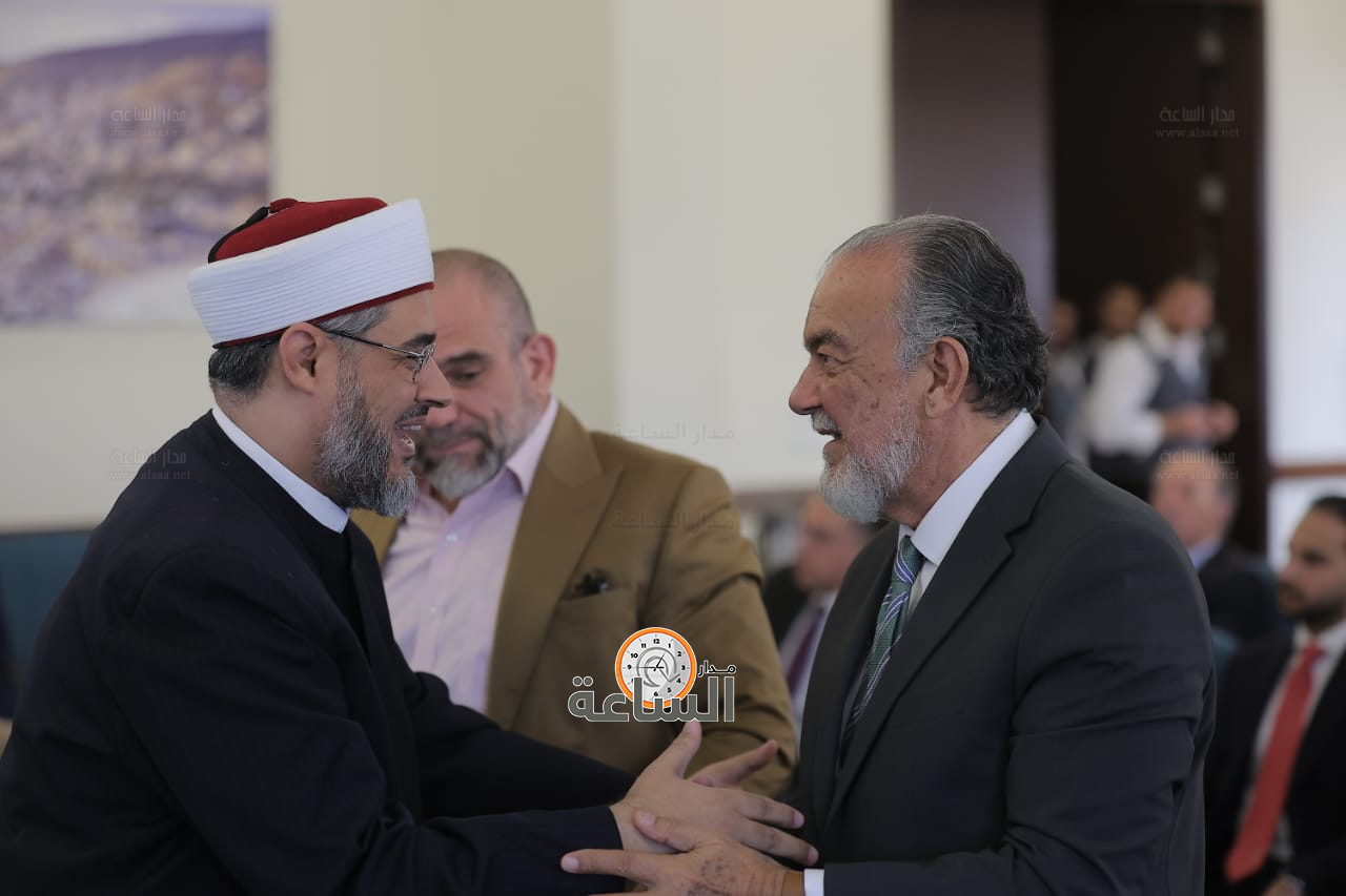 Madar Al-Saa Images 0.5428515283742315