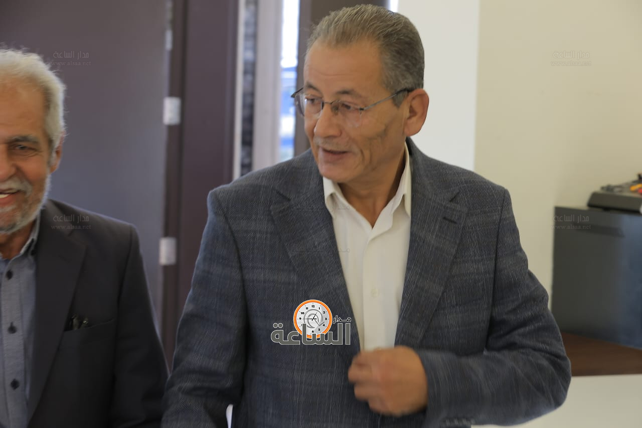 Madar Al-Saa Images 0.3040875906120467