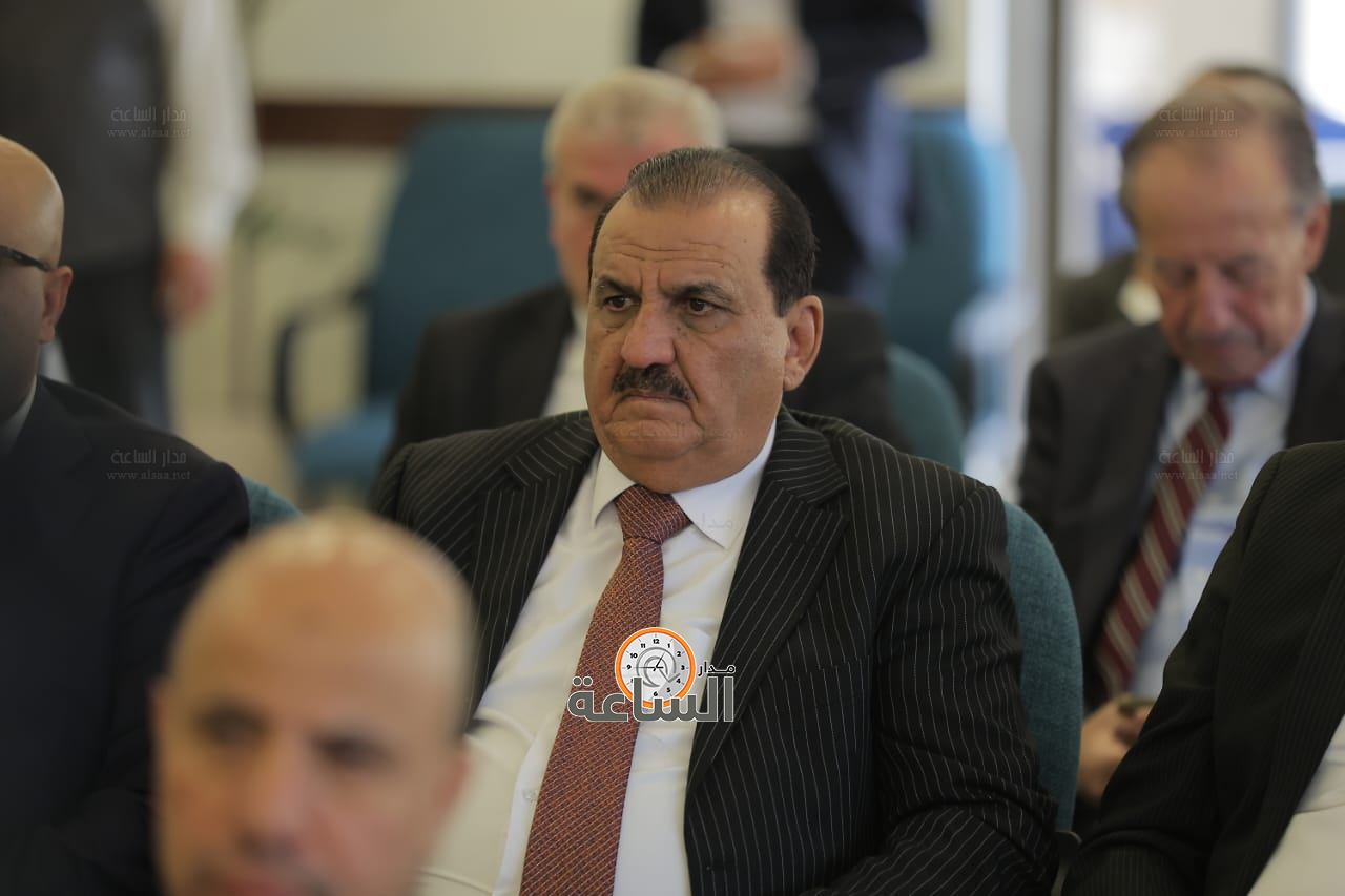 Madar Al-Saa Images 0.3428233544816768