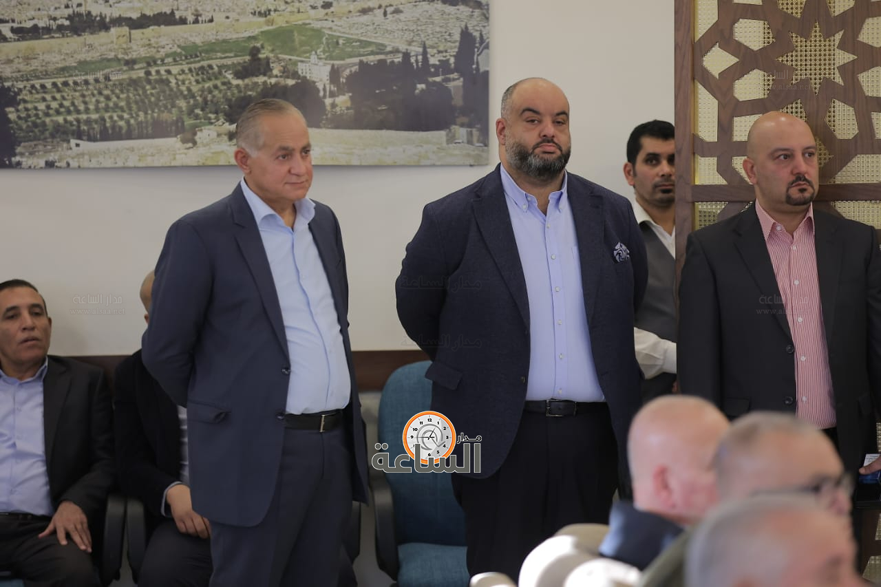 Madar Al-Saa Images 0.8706829362228367