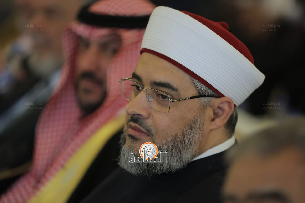 Madar Al-Saa Images 0.7413971925275575