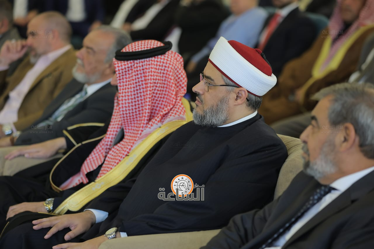 Madar Al-Saa Images 0.6825901957191253