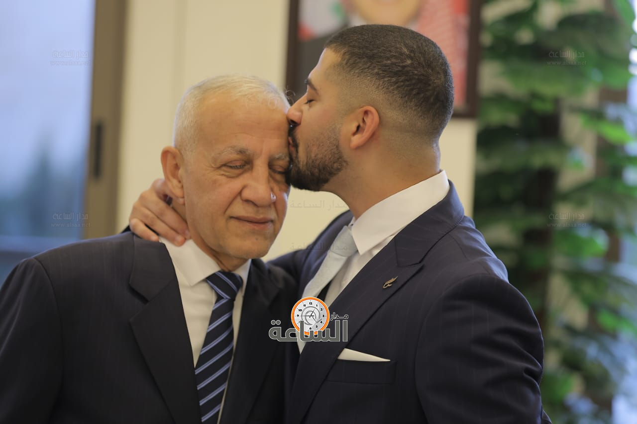 Madar Al-Saa Images 0.3383713060915109