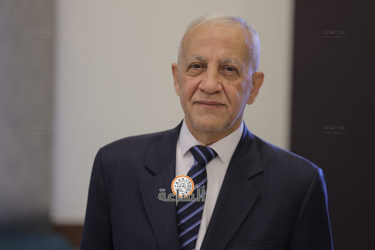 Madar Al-Saa Images 0.25354935756122643