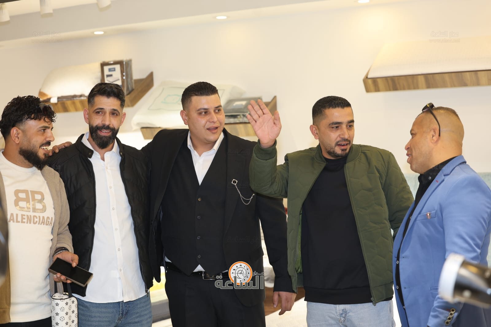 Madar Al-Saa Images 0.1946845187617393