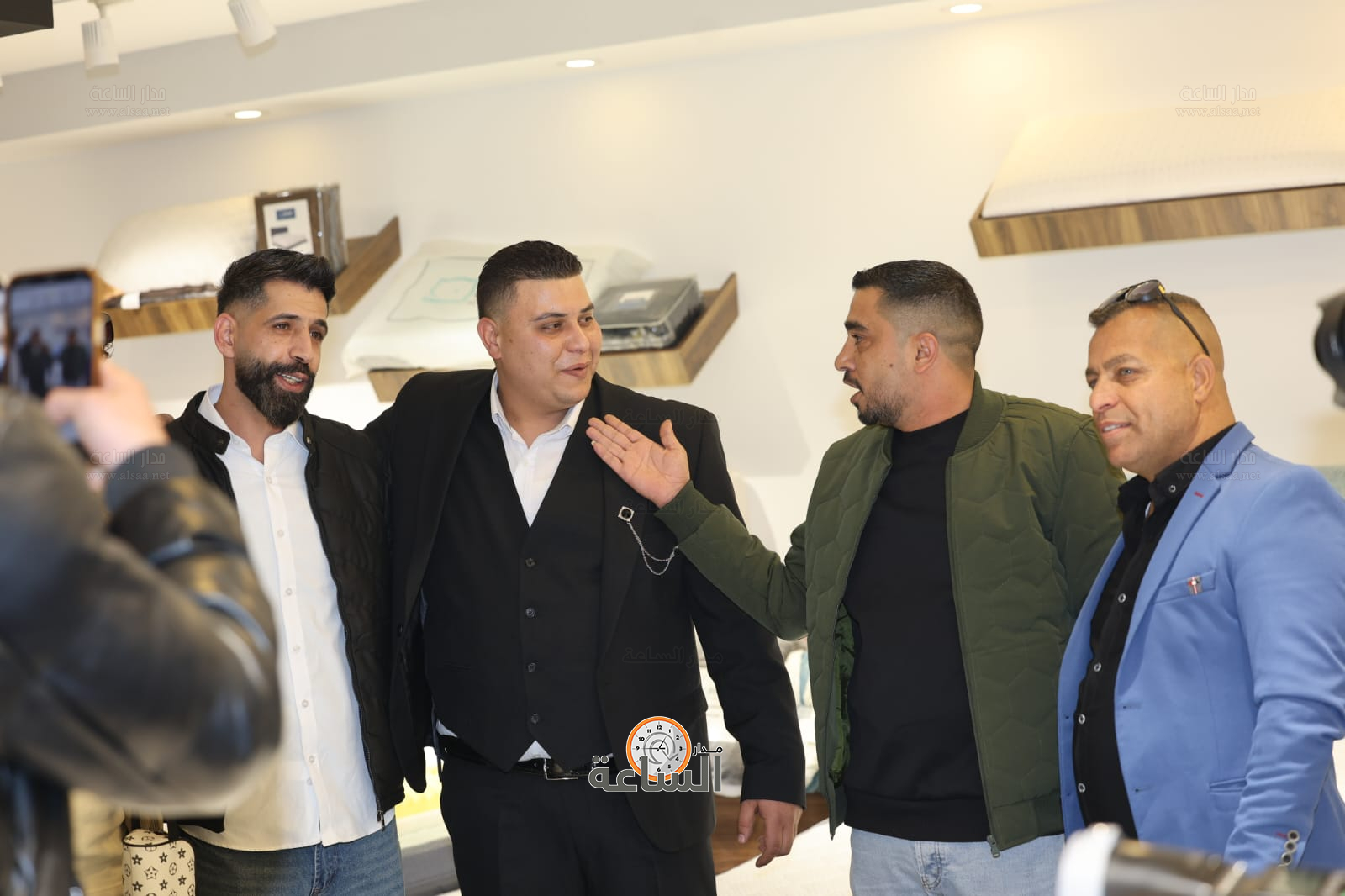 Madar Al-Saa Images 0.9351439093878645