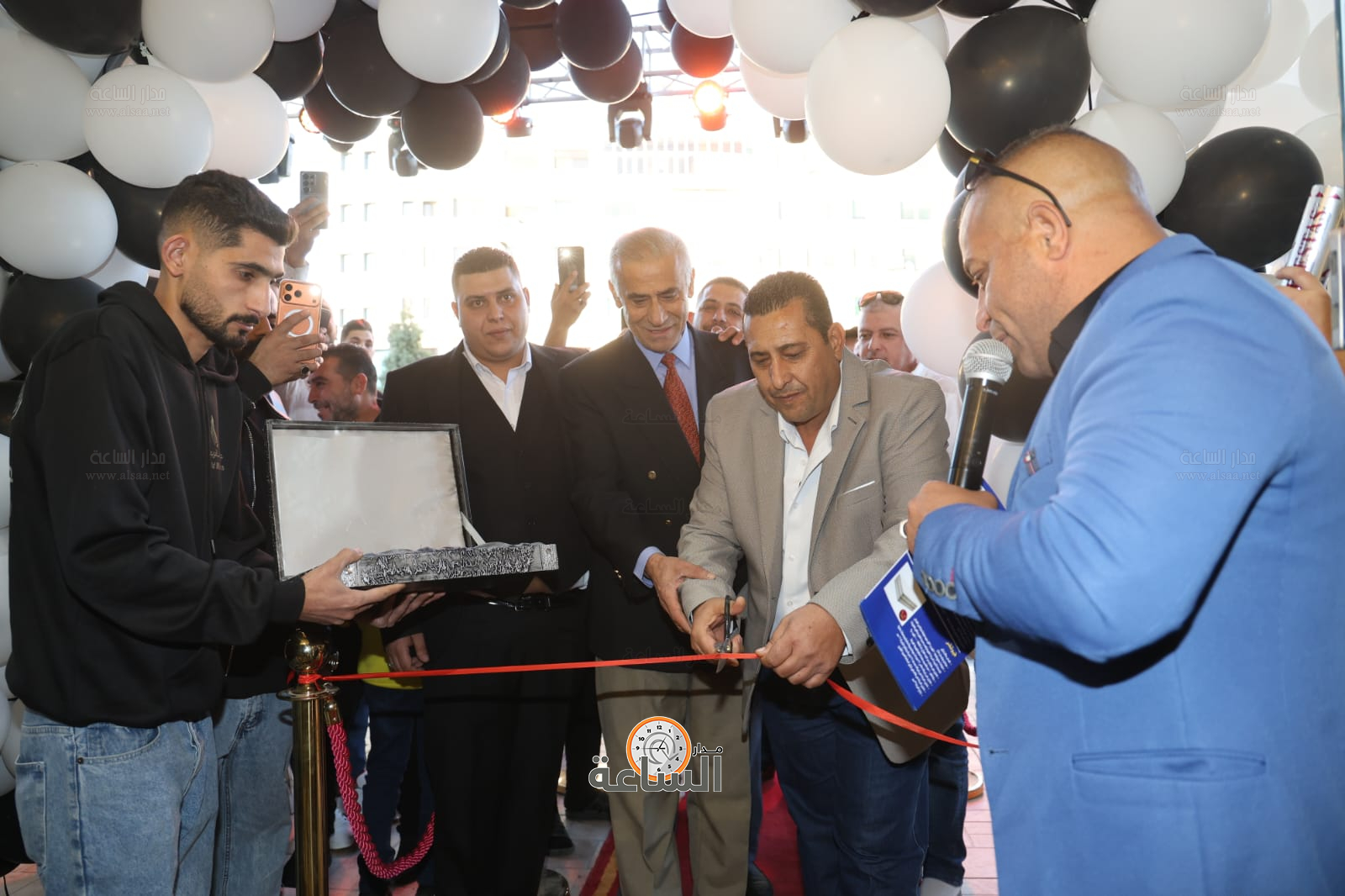 Madar Al-Saa Images 0.7408758694877429