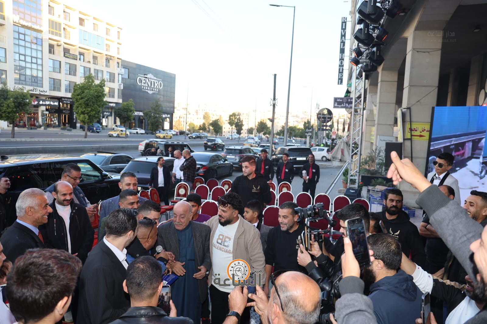 Madar Al-Saa Images 0.7088314888718282