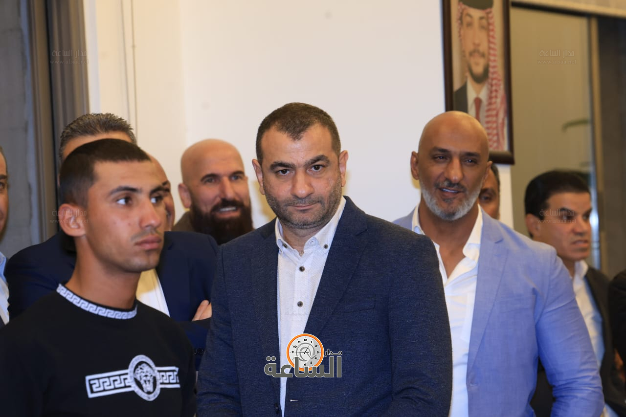 Madar Al-Saa Images 0.442455326768753