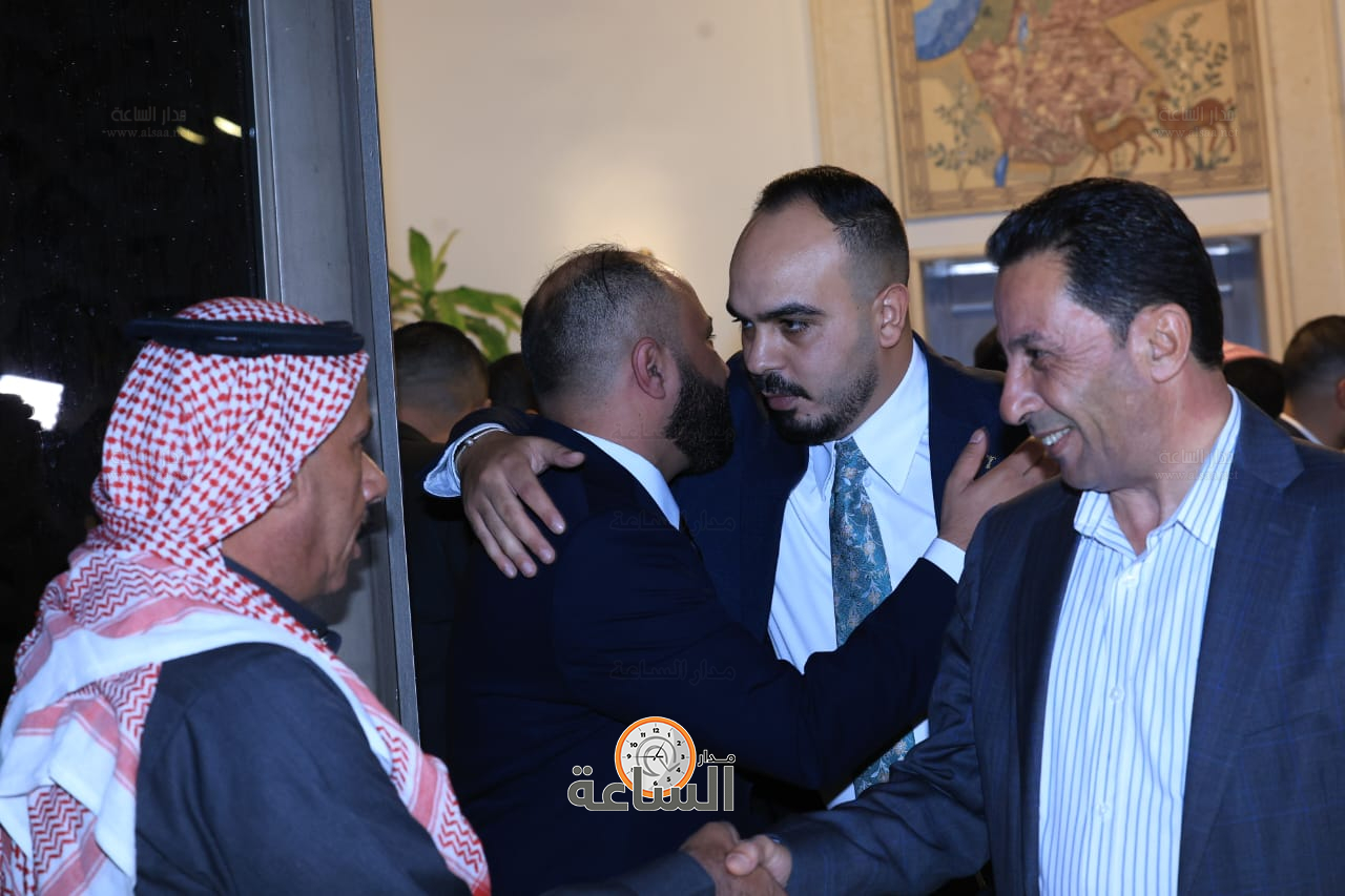 Madar Al-Saa Images 0.40961120465004586