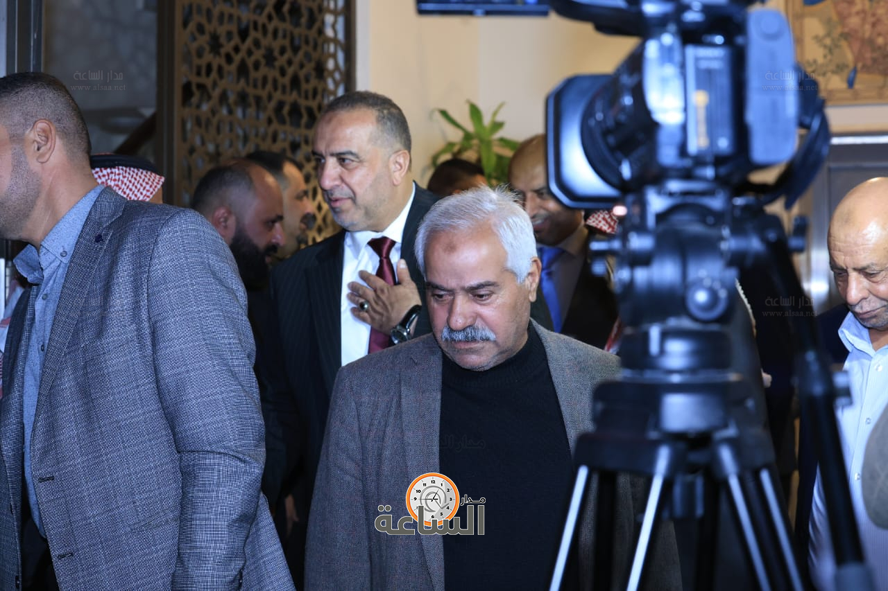 Madar Al-Saa Images 0.09005539467277757