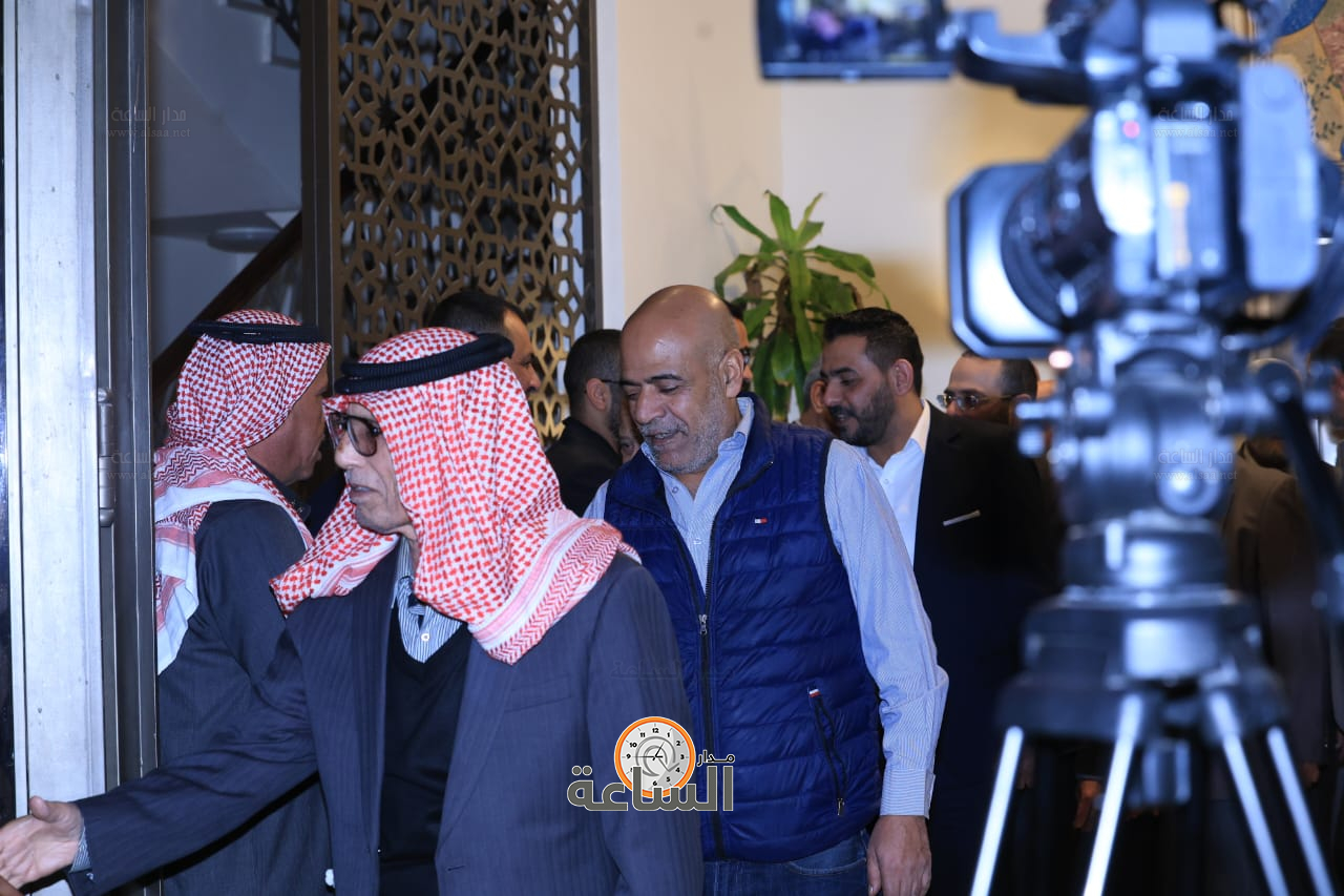 Madar Al-Saa Images 0.6856880202634469