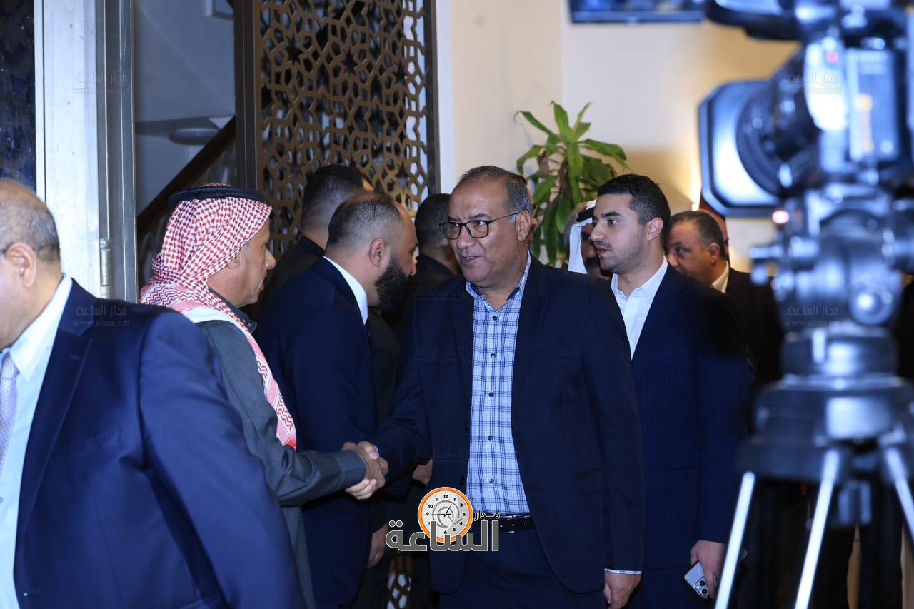 Madar Al-Saa Images 0.42196934248762075