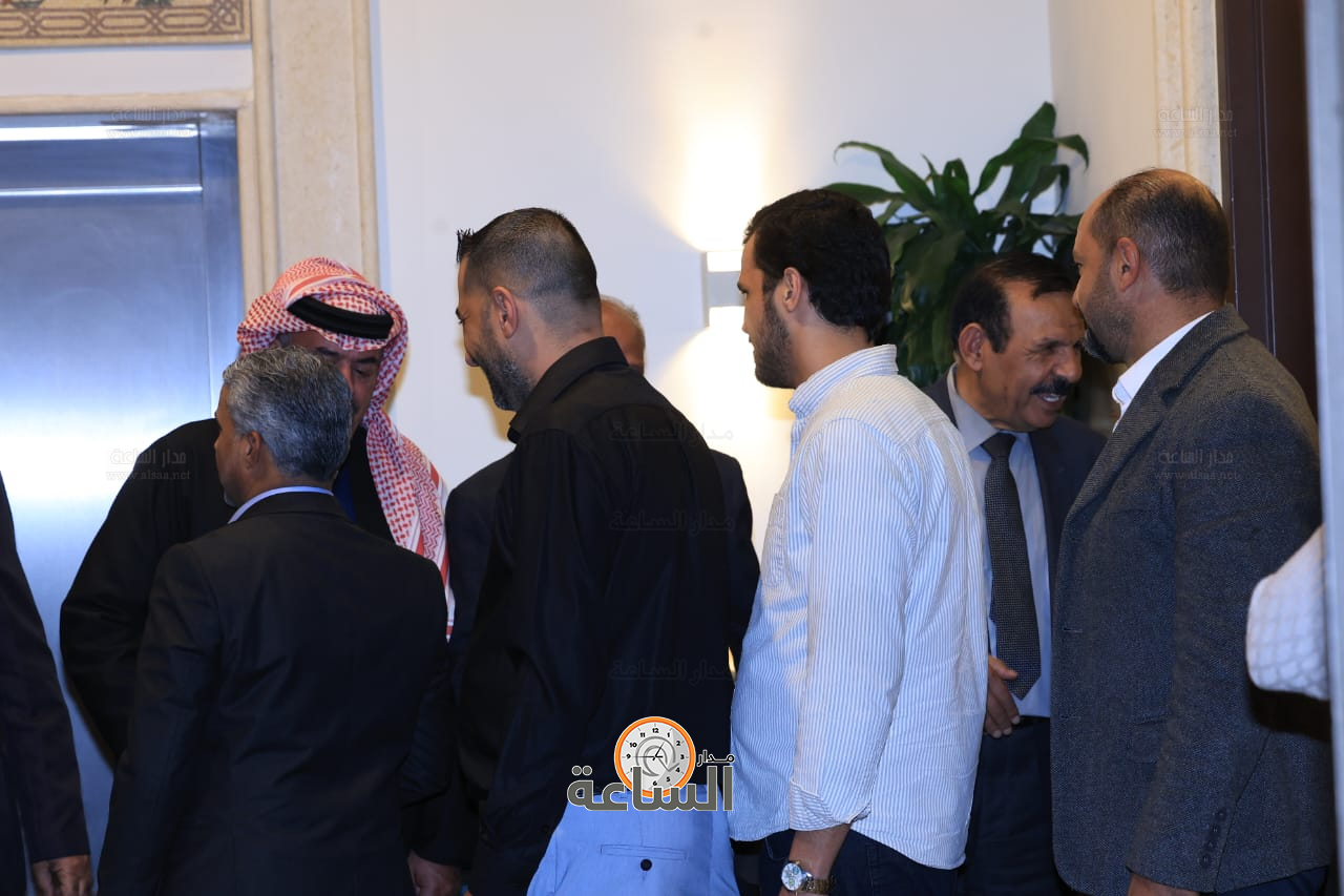 Madar Al-Saa Images 0.47700473001962873