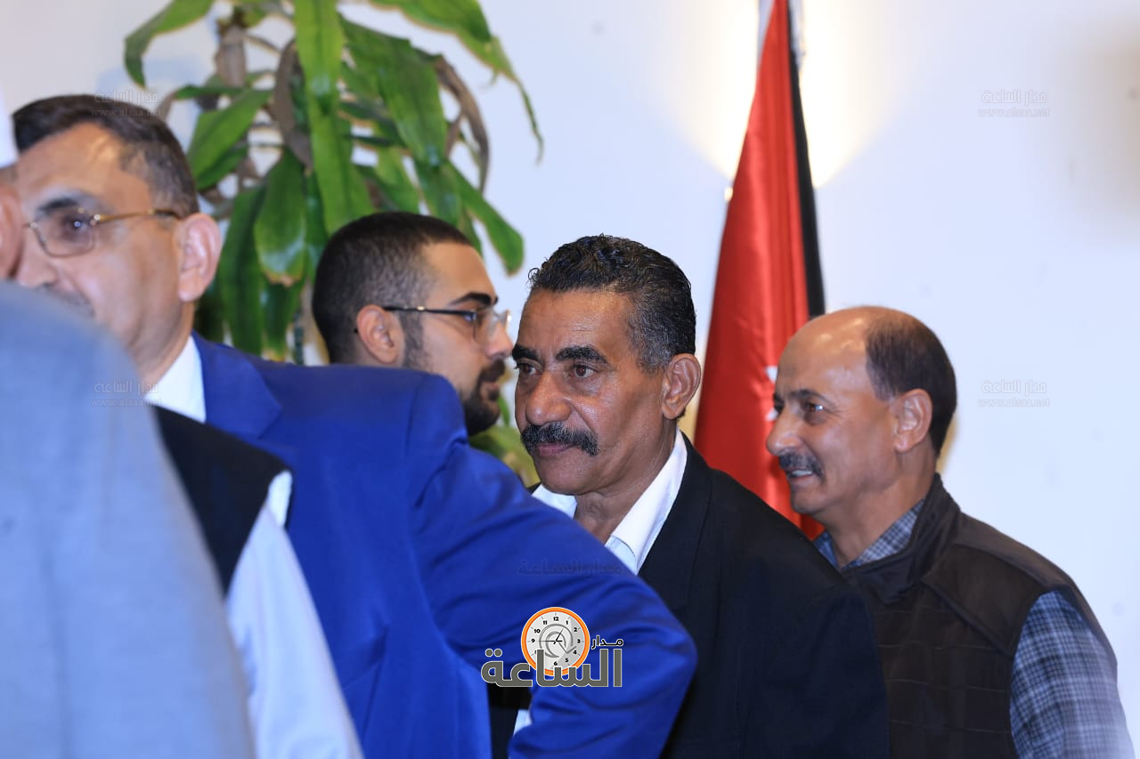 Madar Al-Saa Images 0.9611480909345204