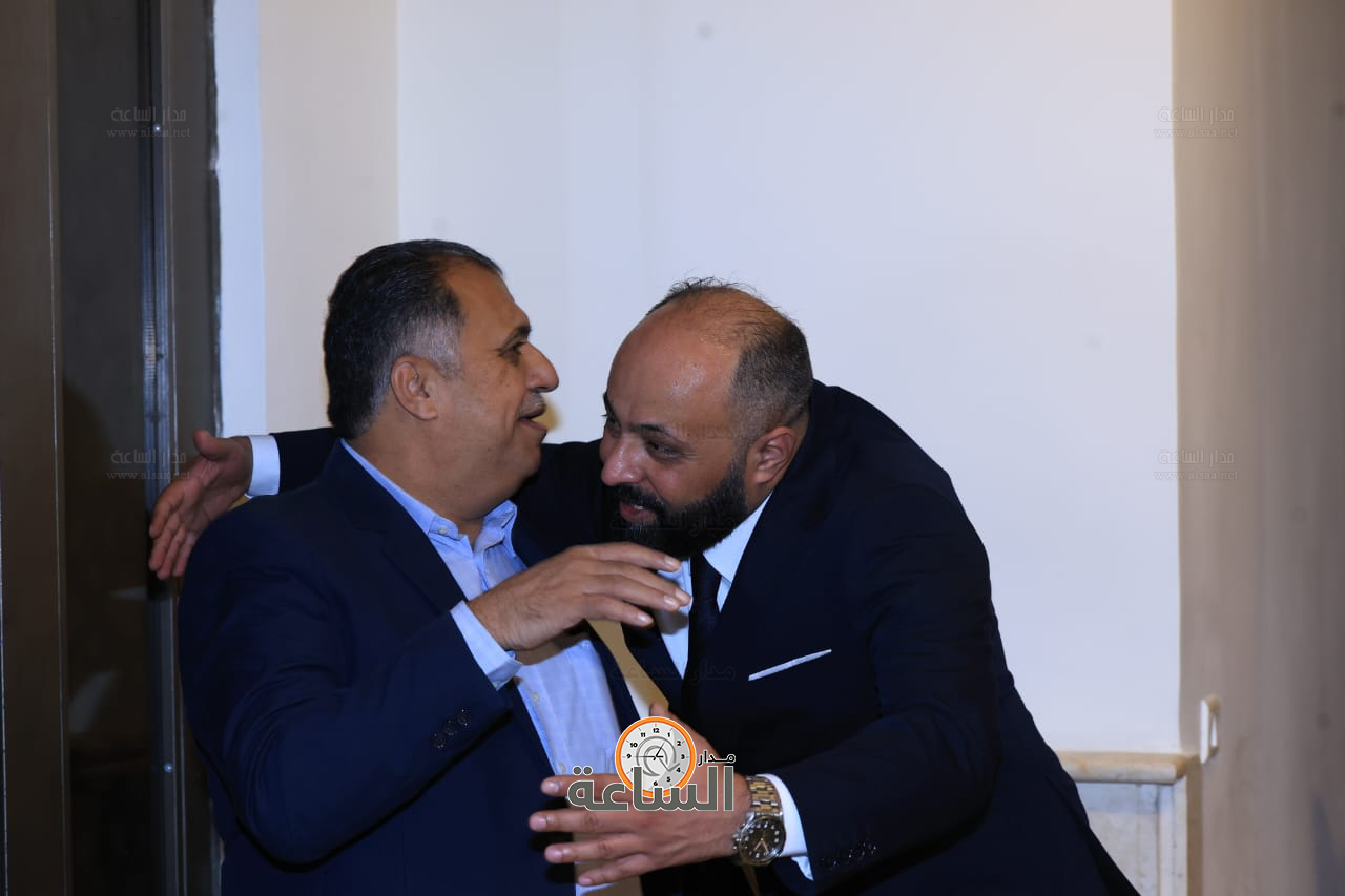 Madar Al-Saa Images 0.32568624079717345