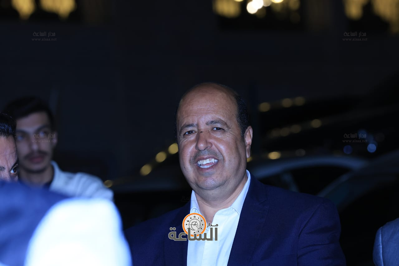 Madar Al-Saa Images 0.41701621482889584