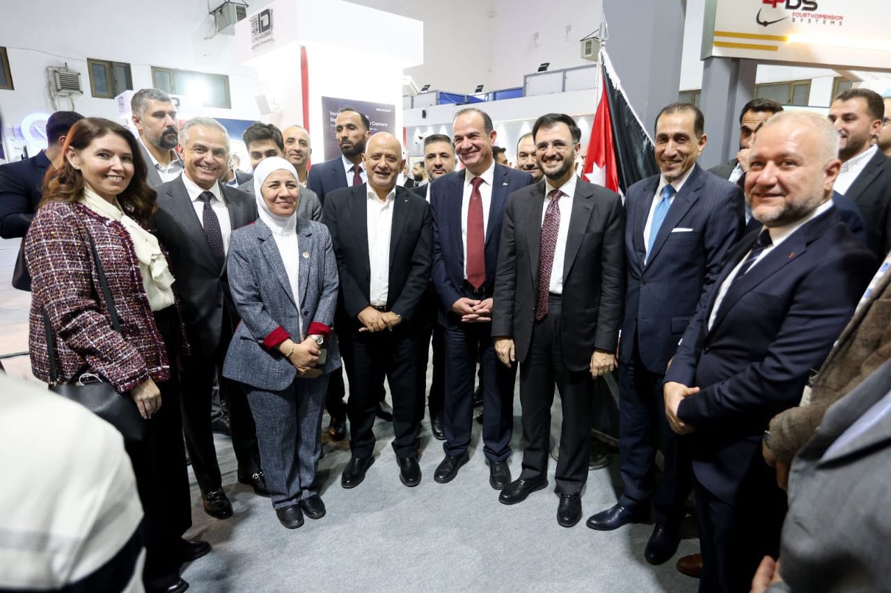 Madar Al-Saa Images 0.3309085676643072