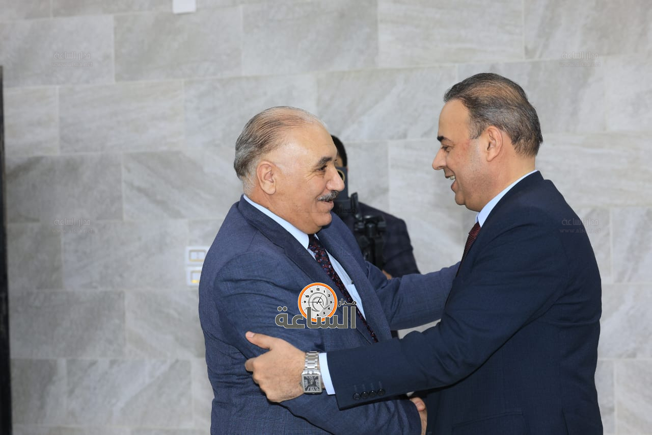 Madar Al-Saa Images 0.3521027145263097