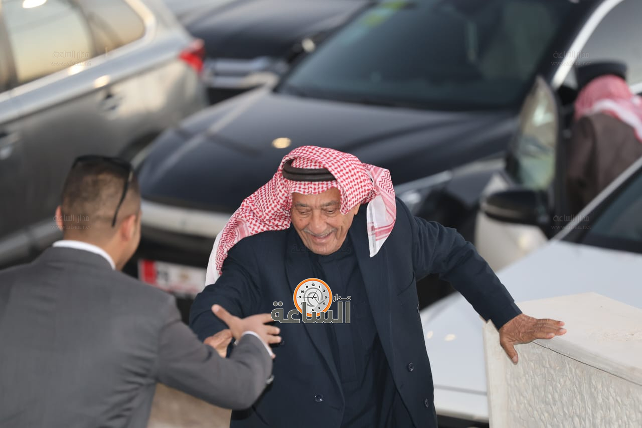 Madar Al-Saa Images 0.4135418352719672