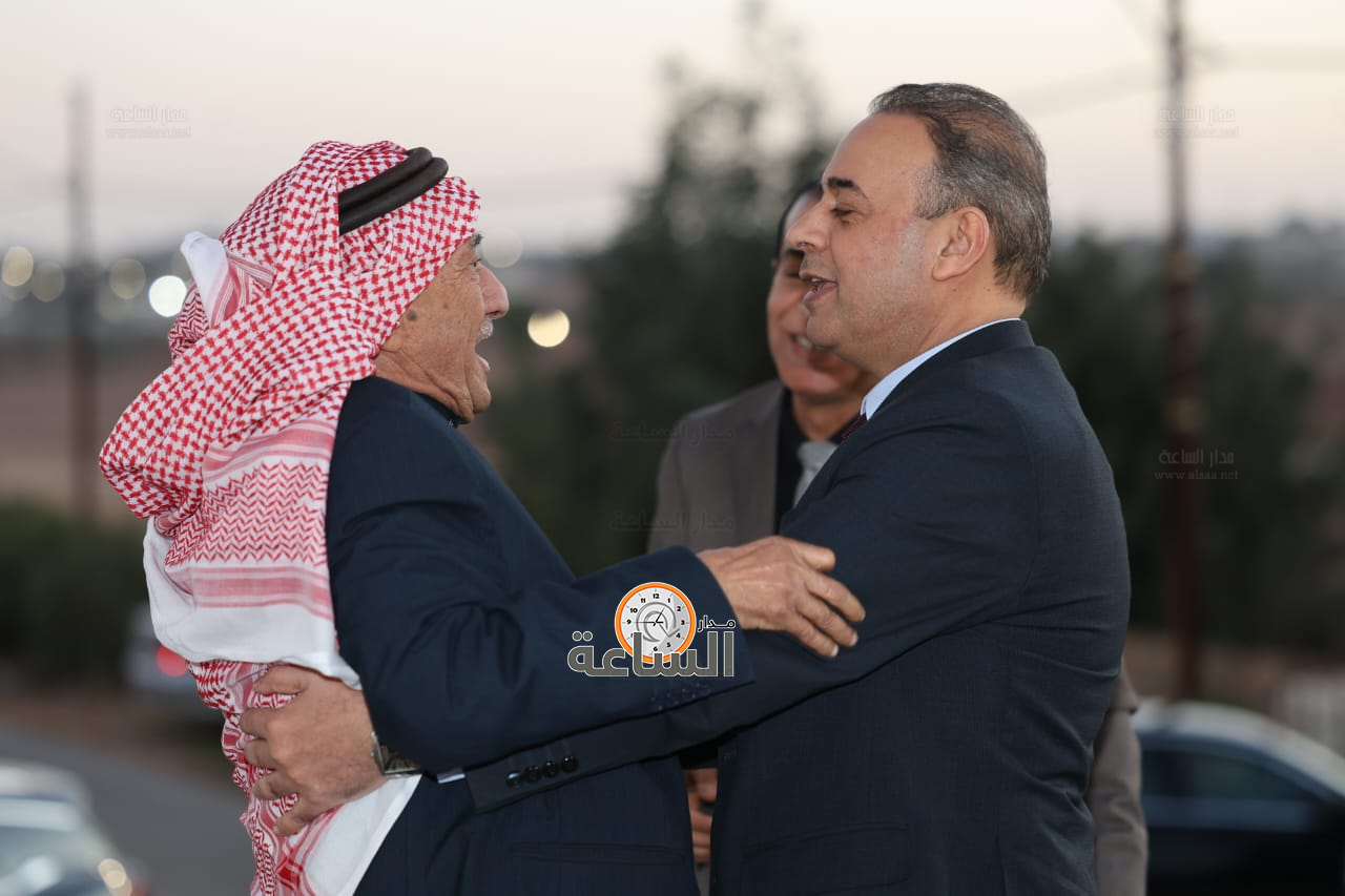 Madar Al-Saa Images 0.42229929344132366