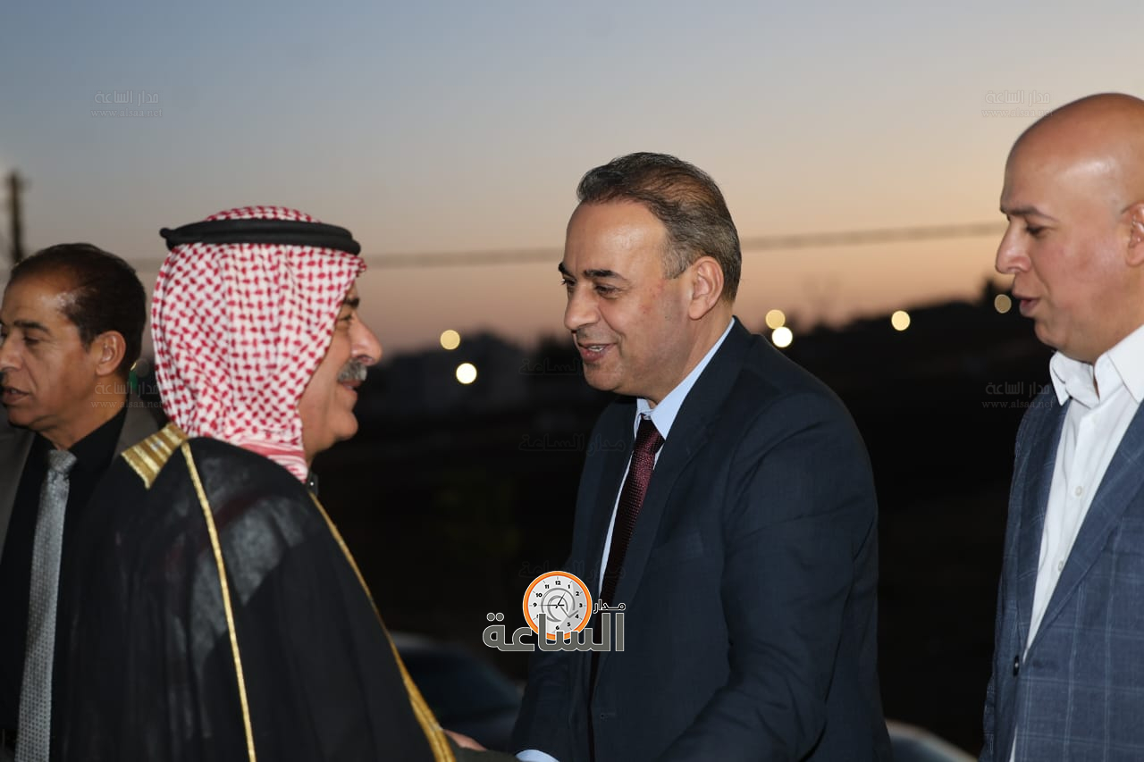 Madar Al-Saa Images 0.11417378176353898