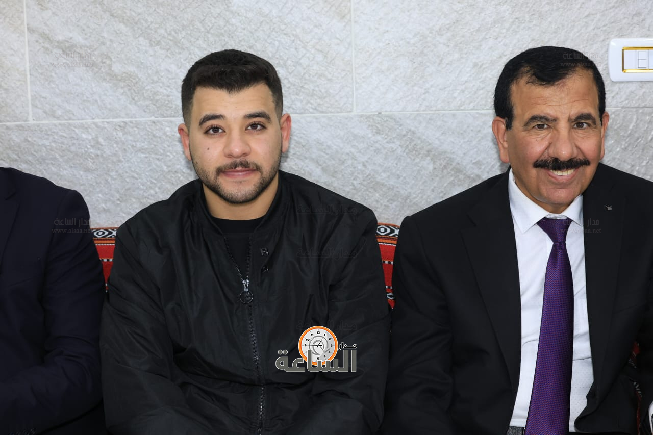 Madar Al-Saa Images 0.35985230356351416