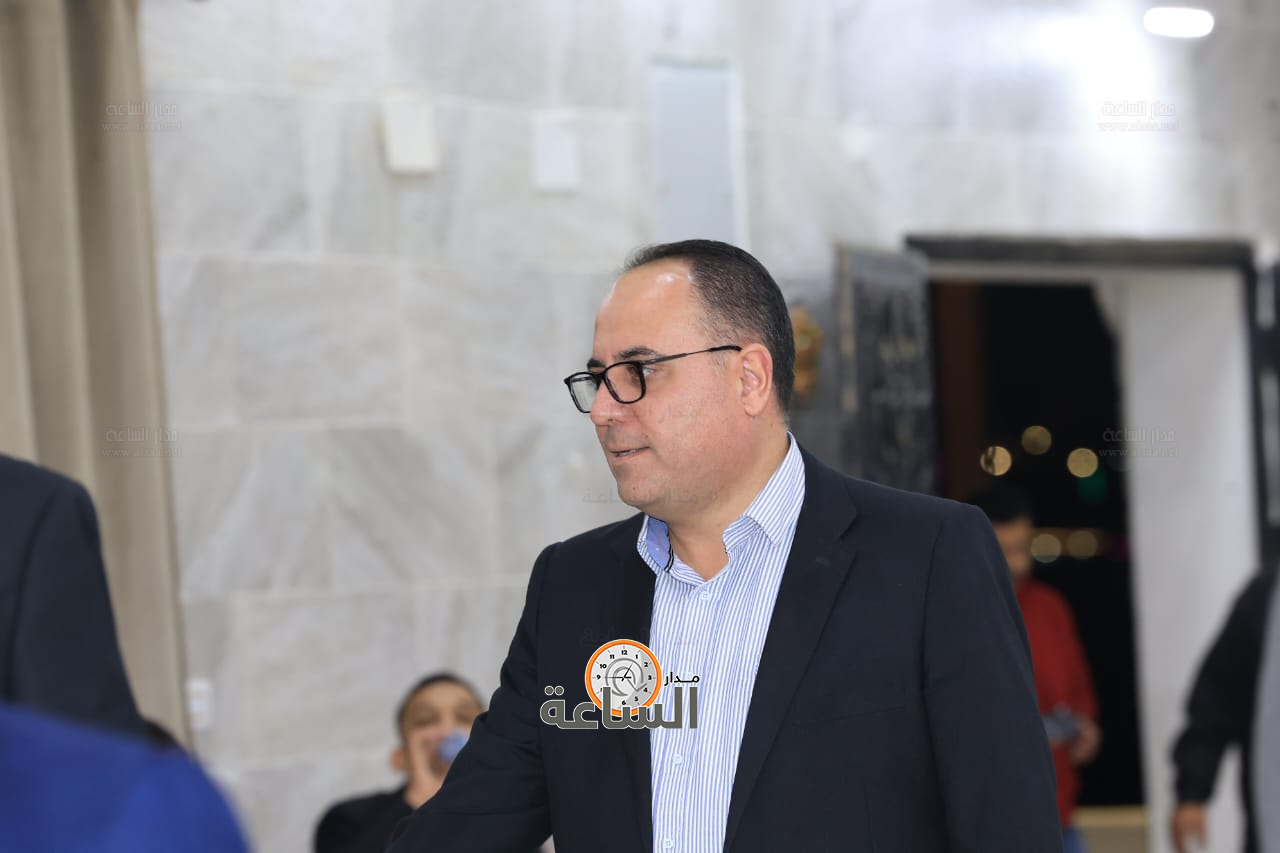 Madar Al-Saa Images 0.374163271677459