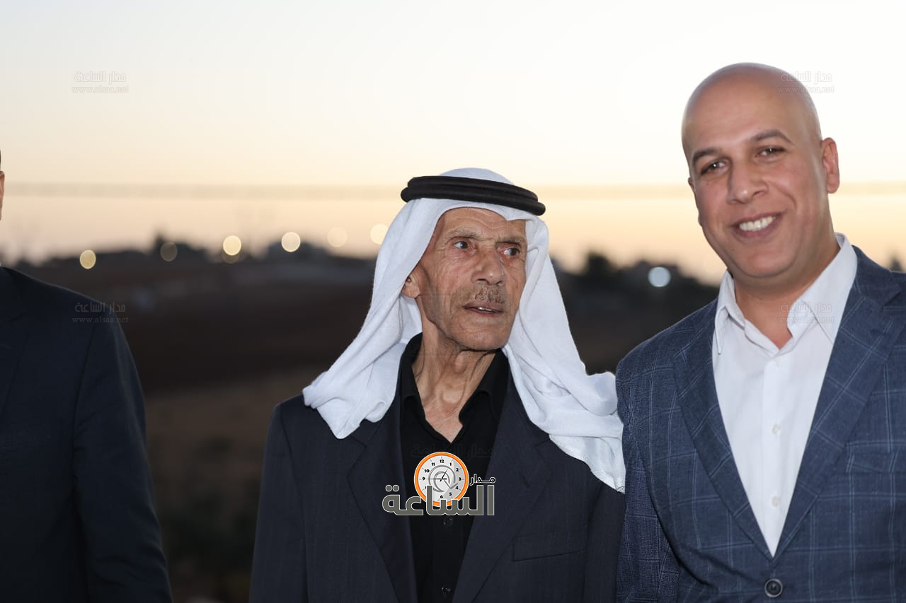 Madar Al-Saa Images 0.4086954548010133