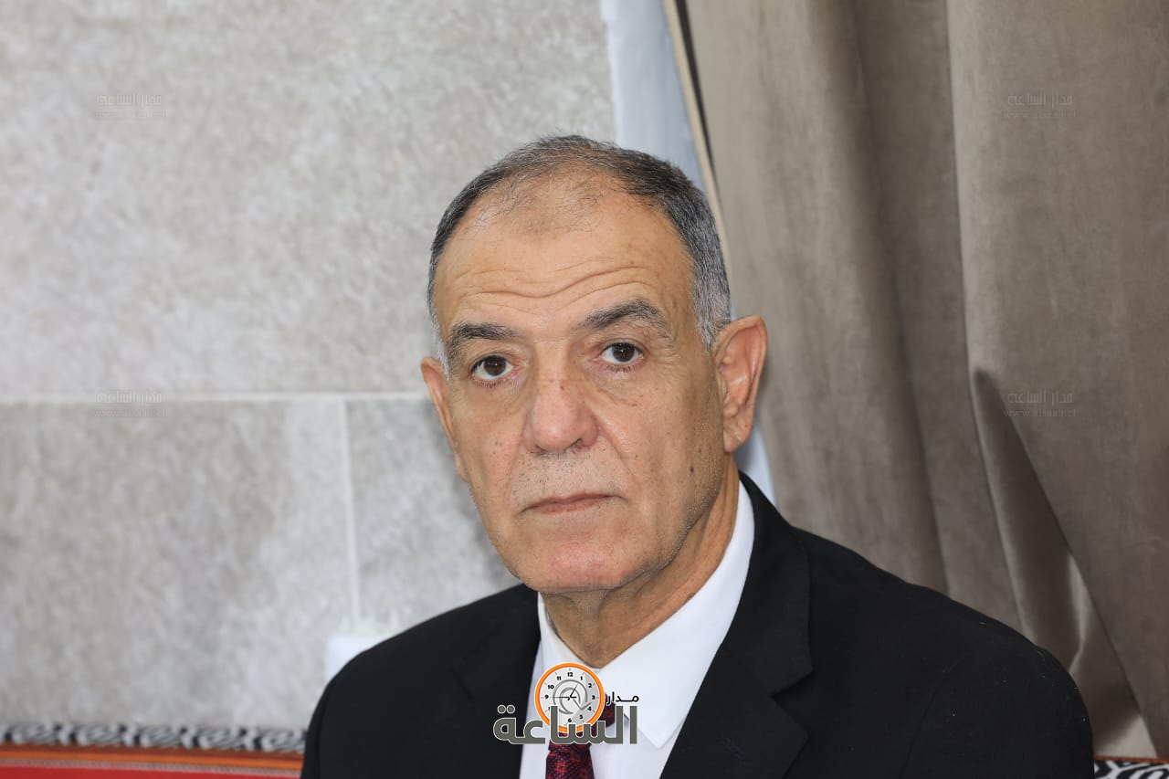 Madar Al-Saa Images 0.8739367330303137