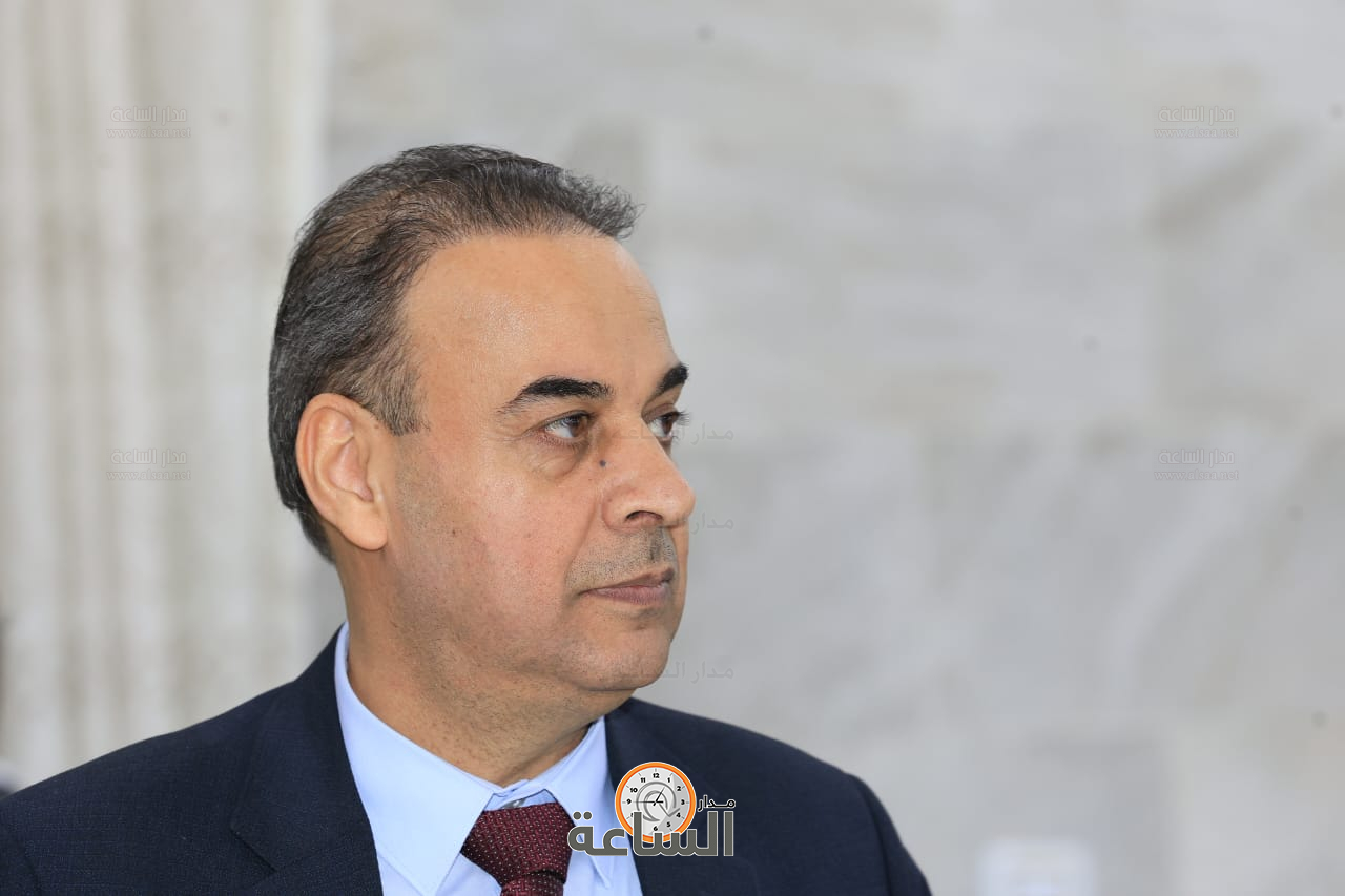 Madar Al-Saa Images 0.5271032270944535